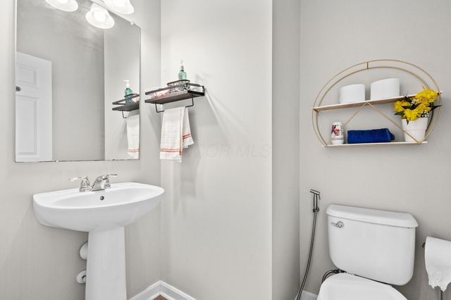 8660 Crooked Maple Drive, Blacklick, OH 43004