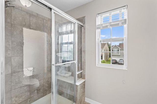 8660 Crooked Maple Drive, Blacklick, OH 43004