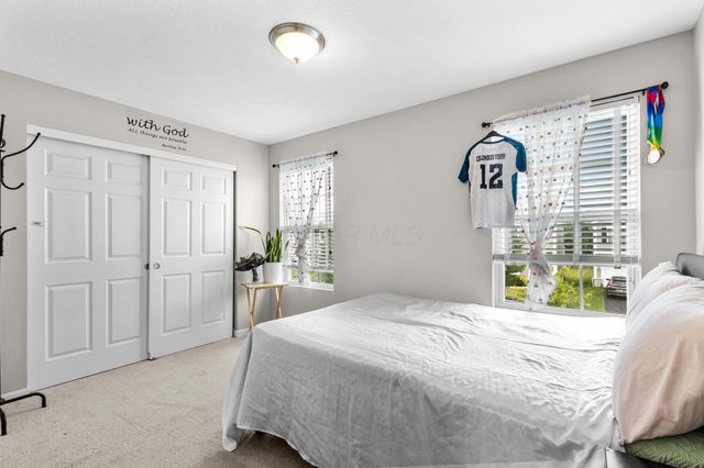 8660 Crooked Maple Drive, Blacklick, OH 43004