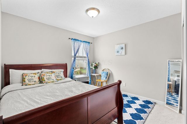 8660 Crooked Maple Drive, Blacklick, OH 43004