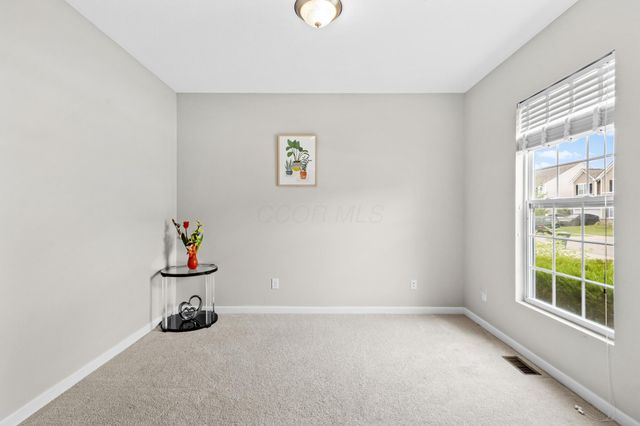 8660 Crooked Maple Drive, Blacklick, OH 43004