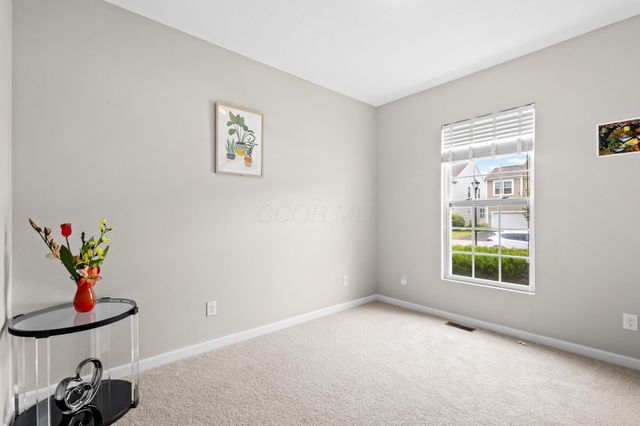 8660 Crooked Maple Drive, Blacklick, OH 43004