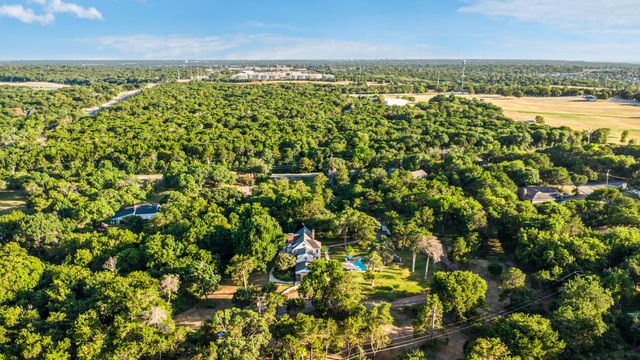 6395 W Red Bird Lane, Dallas, TX 75236