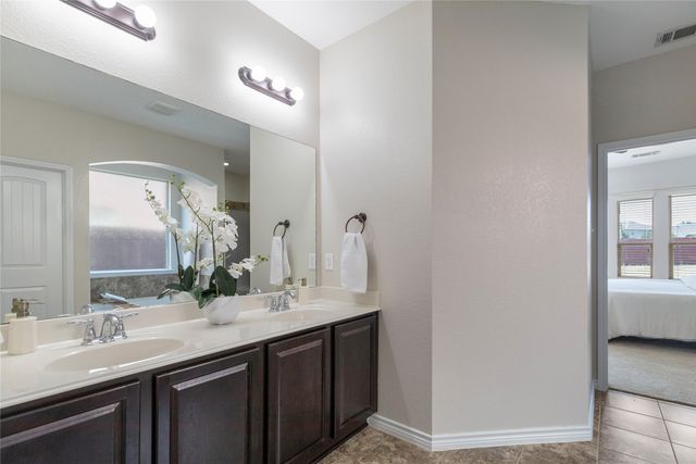 5708 Sleepy Creek Lane, Fort Worth, TX 76179