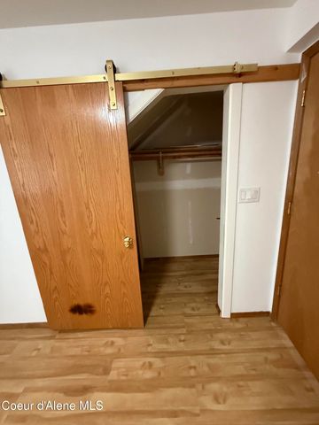 5188 E WOODLAND DR, Post Falls, ID 83854