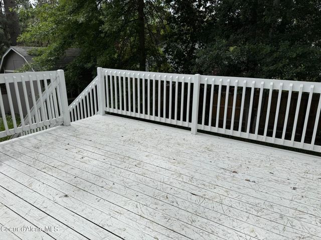 5188 E WOODLAND DR, Post Falls, ID 83854