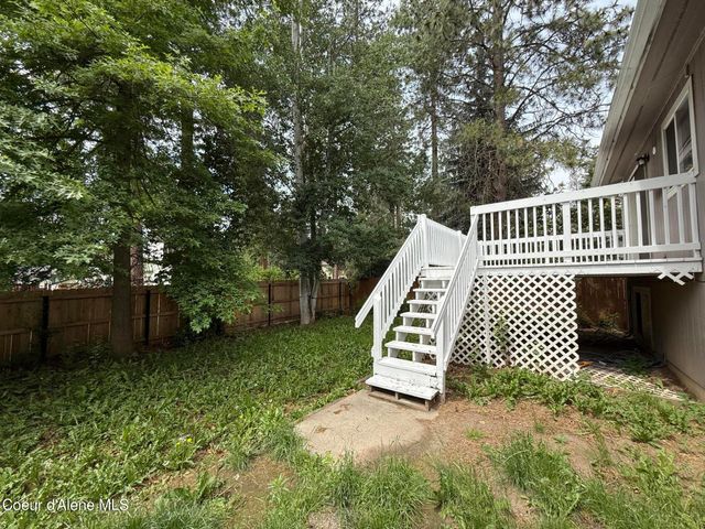 5188 E WOODLAND DR, Post Falls, ID 83854