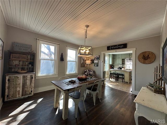 3825 Highway Ee, Owensville, MO 65066