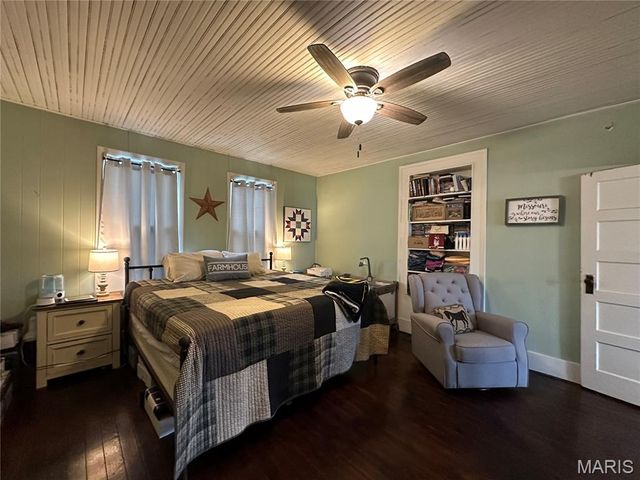 3825 Highway Ee, Owensville, MO 65066