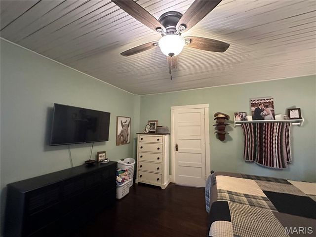 3825 Highway Ee, Owensville, MO 65066