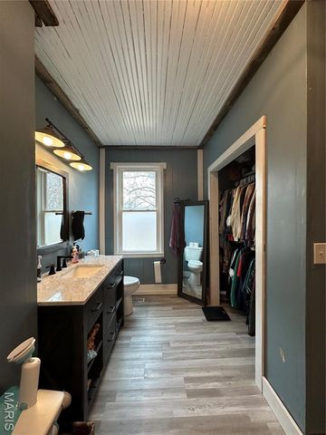 3825 Highway Ee, Owensville, MO 65066