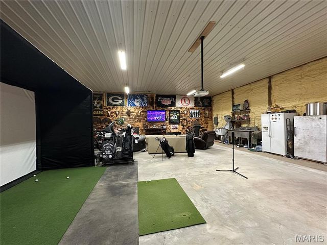 3825 Highway Ee, Owensville, MO 65066