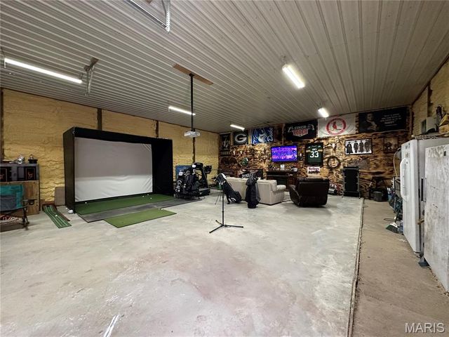 3825 Highway Ee, Owensville, MO 65066