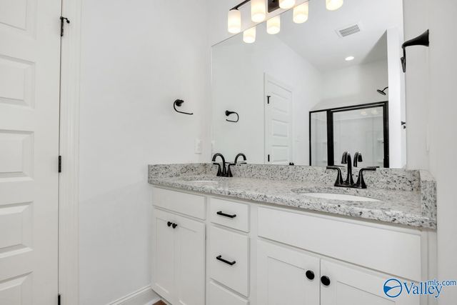 24068 Quints Drive, Athens, AL 35613