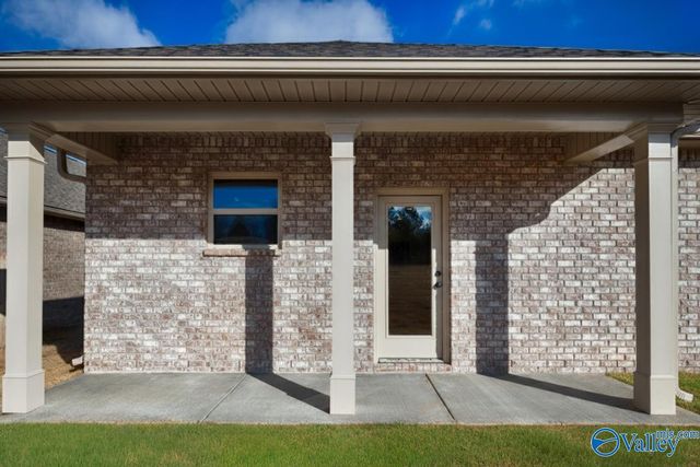 24068 Quints Drive, Athens, AL 35613