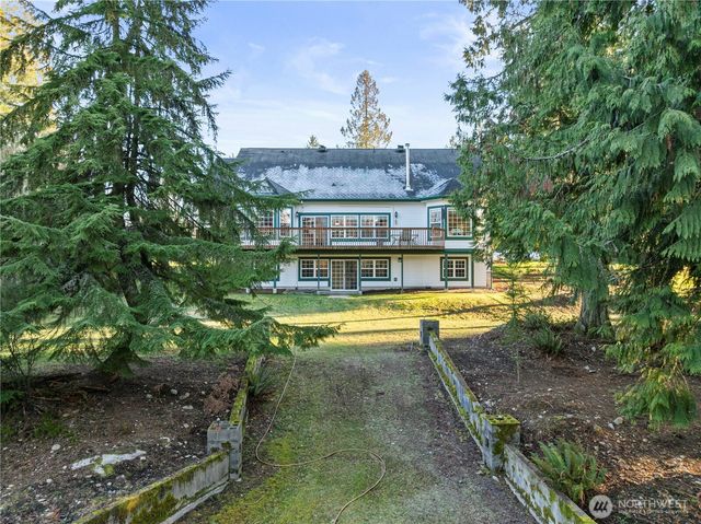 12811 Kapowsin Highlands Drive E, Graham, WA 98338