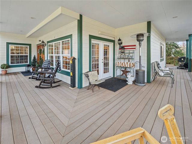 12811 Kapowsin Highlands Drive E, Graham, WA 98338