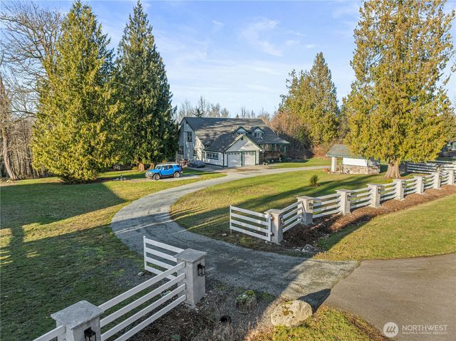 12811 Kapowsin Highlands Drive E, Graham, WA 98338