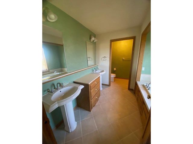 W5912 BLUE BONNET DRIVE, Appleton, WI 54915