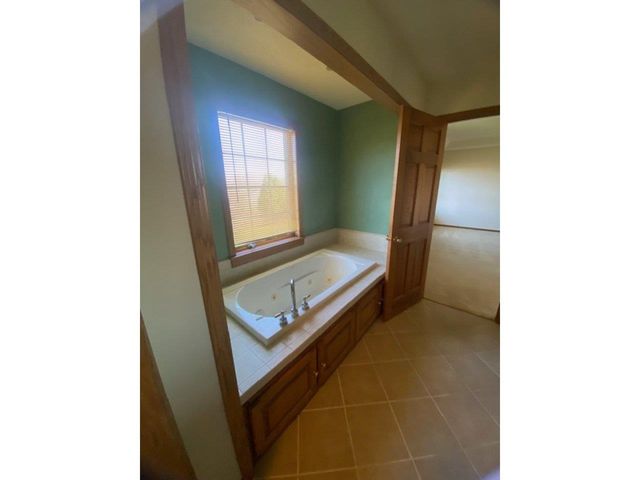 W5912 BLUE BONNET DRIVE, Appleton, WI 54915