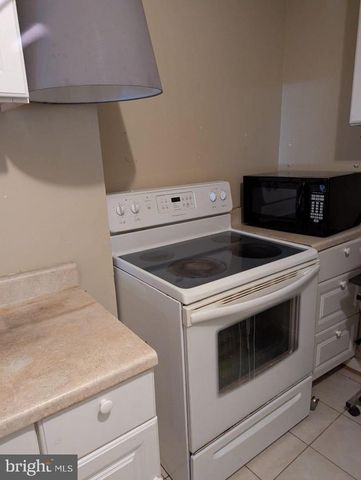 6945 ROCKFIELD RD, Baltimore, MD 21244