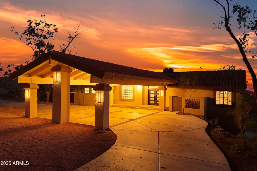 37020 N 31ST Avenue, Phoenix, AZ 85086