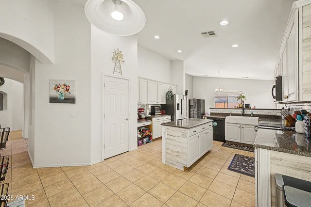 2044 N MONTCLAIR Lane, Casa Grande, AZ 85122