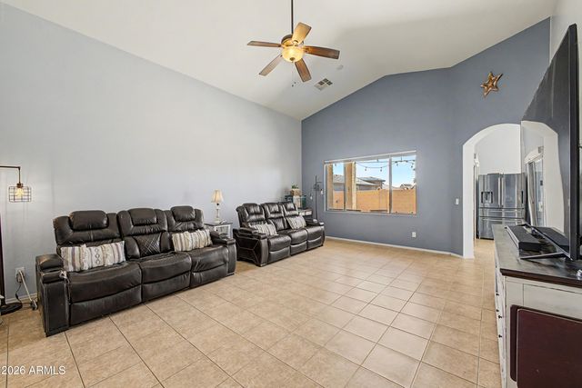2044 N MONTCLAIR Lane, Casa Grande, AZ 85122