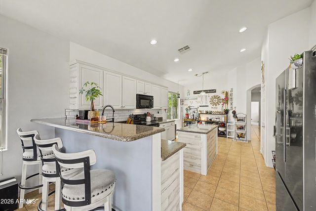 2044 N MONTCLAIR Lane, Casa Grande, AZ 85122