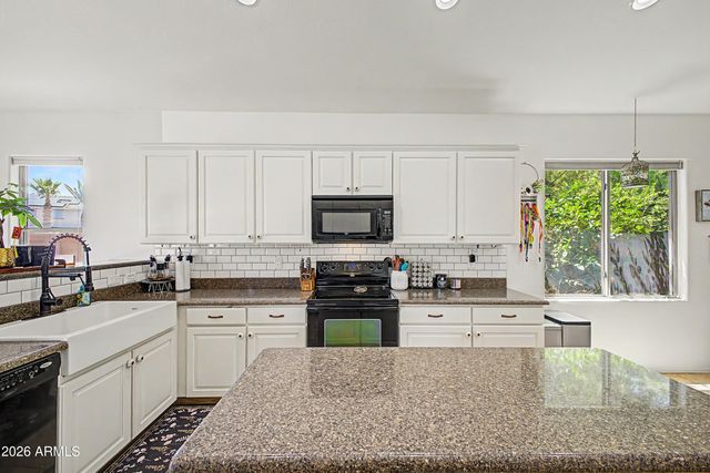 2044 N MONTCLAIR Lane, Casa Grande, AZ 85122
