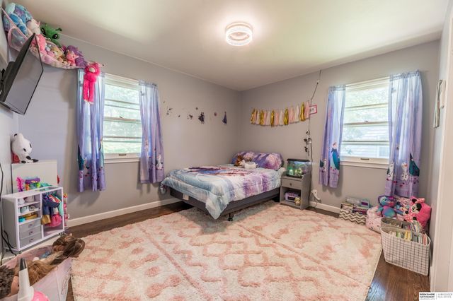322 S 84th Street, Omaha, NE 68114