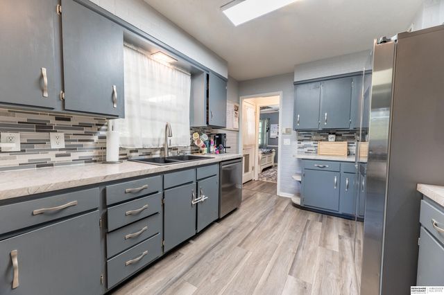 322 S 84th Street, Omaha, NE 68114