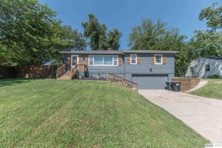 322 S 84th Street, Omaha, NE 68114
