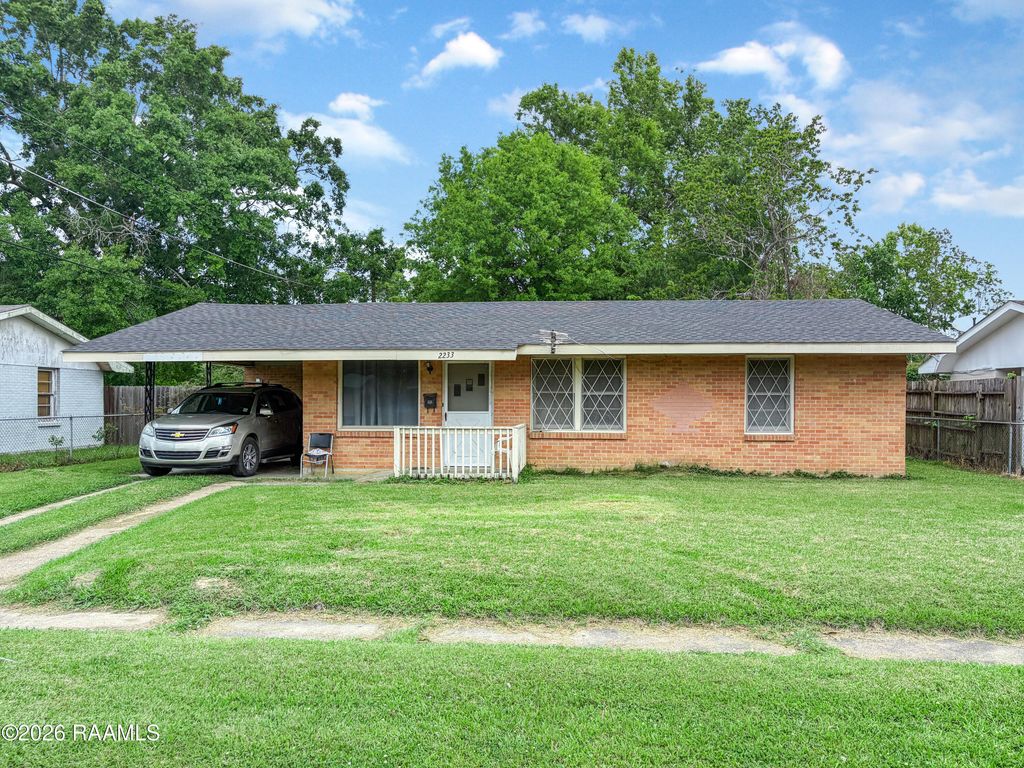 2233 Ledoux Circle, Opelousas, LA 70570