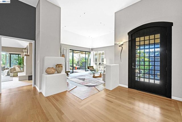 159 Golden Ridge Rd, Alamo, CA 94507