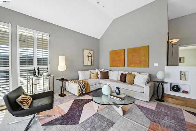 159 Golden Ridge Rd, Alamo, CA 94507