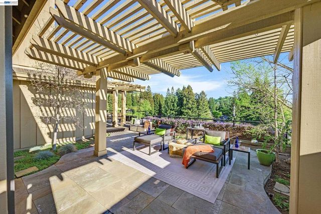 159 Golden Ridge Rd, Alamo, CA 94507