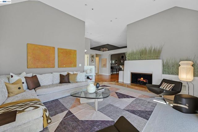 159 Golden Ridge Rd, Alamo, CA 94507