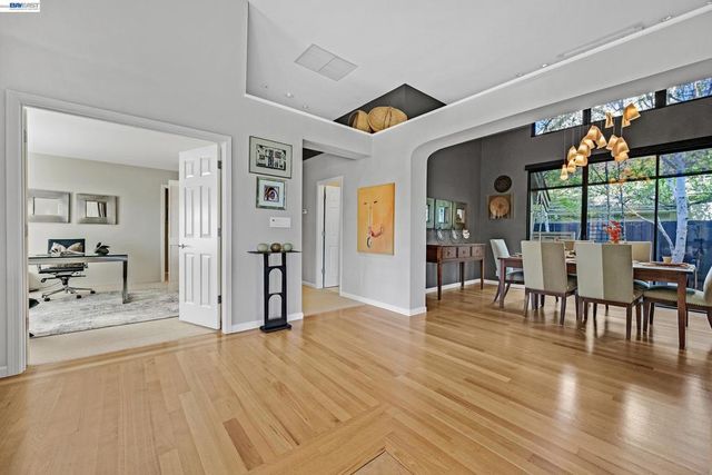 159 Golden Ridge Rd, Alamo, CA 94507