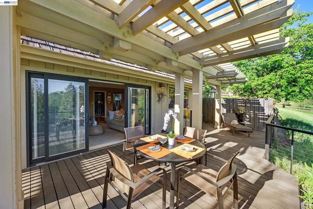 159 Golden Ridge Rd, Alamo, CA 94507