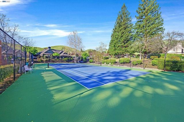 159 Golden Ridge Rd, Alamo, CA 94507