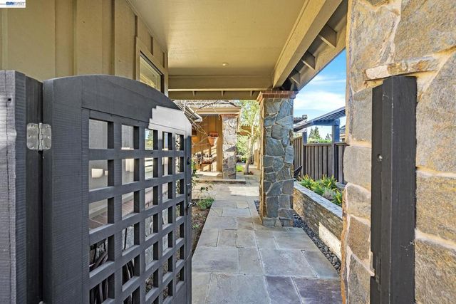 159 Golden Ridge Rd, Alamo, CA 94507