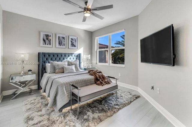 4724 SW 195th Way, Miramar, FL 33029