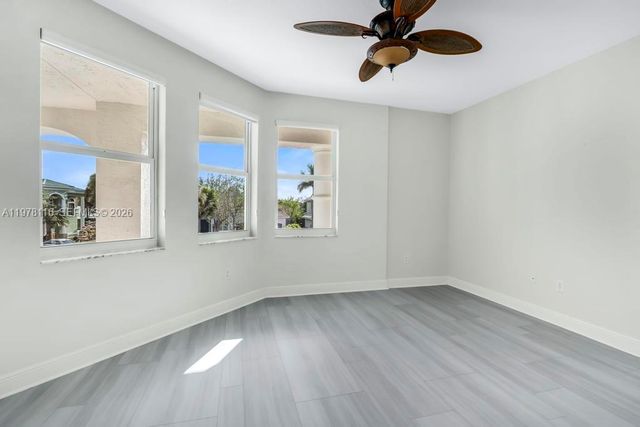 4724 SW 195th Way, Miramar, FL 33029