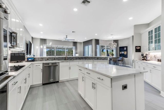 4724 SW 195th Way, Miramar, FL 33029