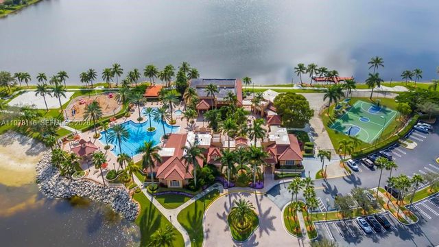 4724 SW 195th Way, Miramar, FL 33029