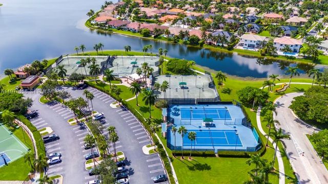 4724 SW 195th Way, Miramar, FL 33029