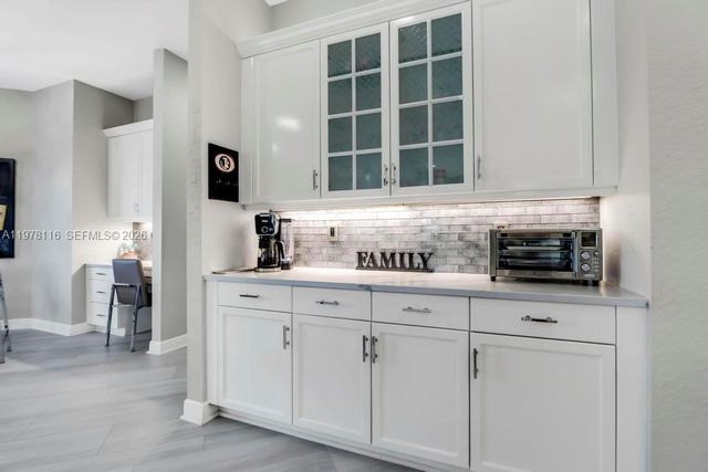 4724 SW 195th Way, Miramar, FL 33029