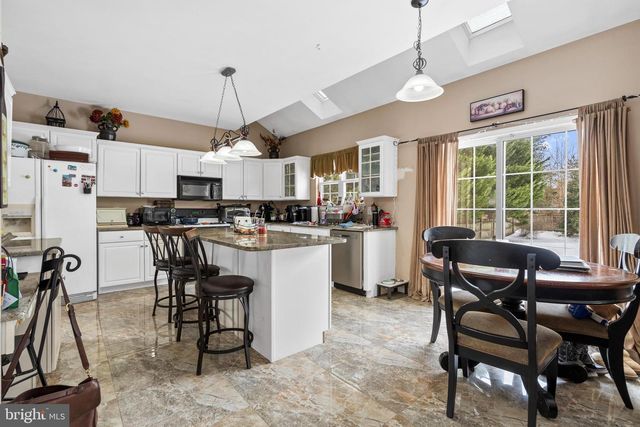 3 WILTSHIRE DR, Sewell, NJ 08080