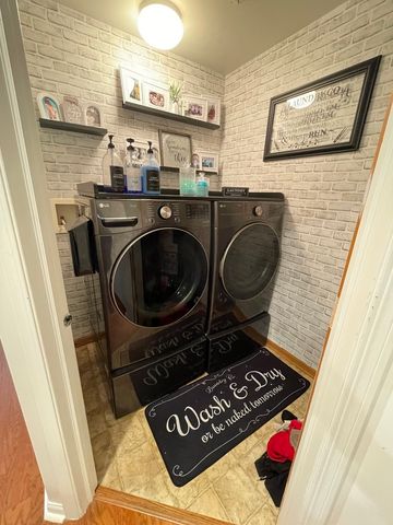 1109 Heron Circle, Joliet, IL 60431